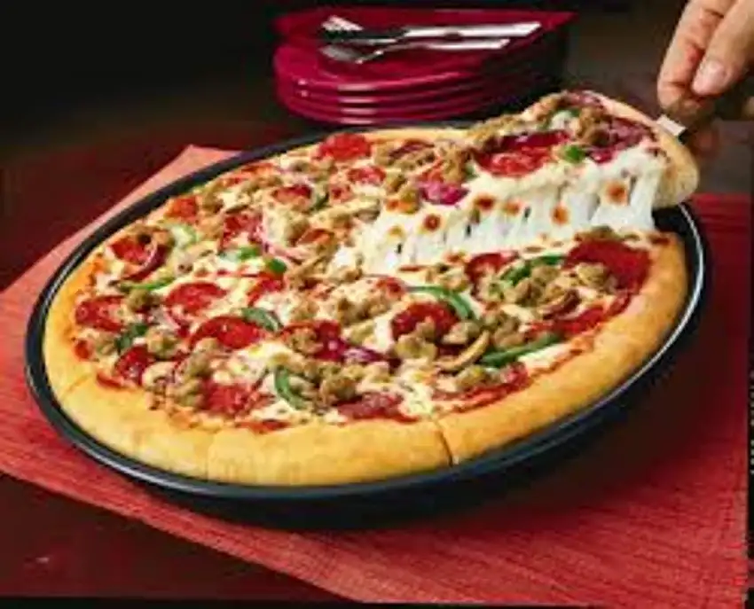 BushWear Stuffed Crust Meat Feast Pizza!!!!!