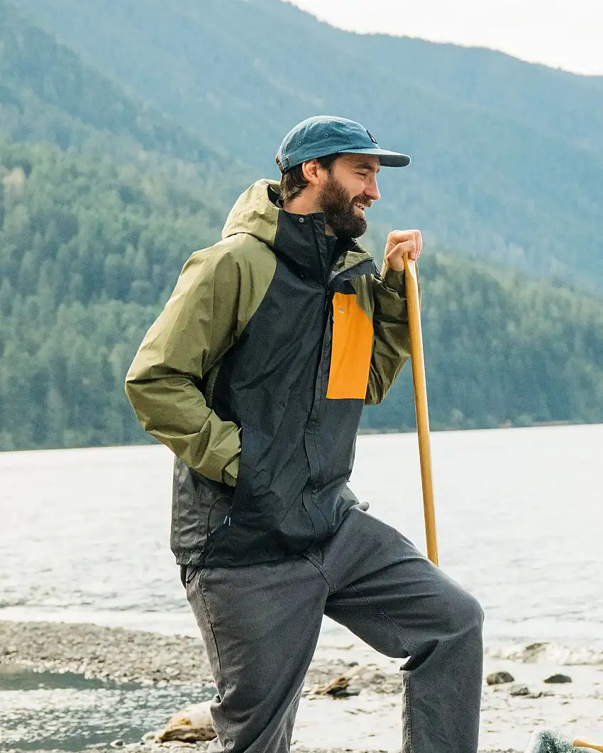 Trailscape Men's Recycled Waterproof Jacket - Black/Khaki